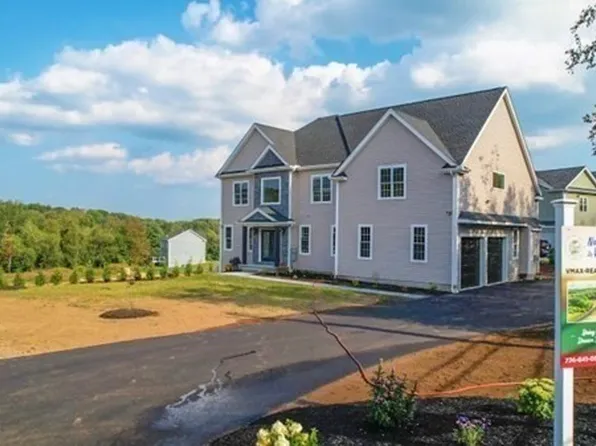 587 South St, Shrewsbury, MA 01545