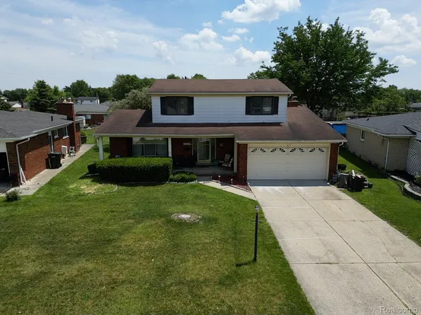 34636 Mac Donald Dr, Sterling Heights, MI 48310