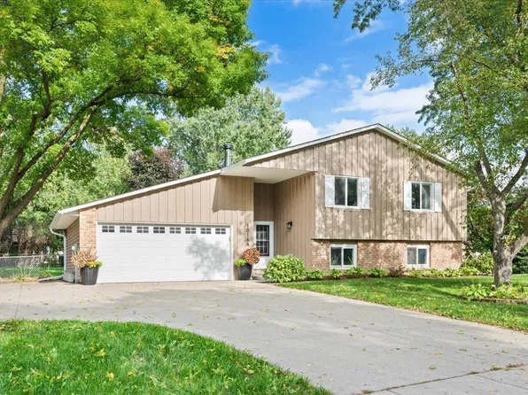 10144 Boundary Creek Ter, Osseo, MN 55369