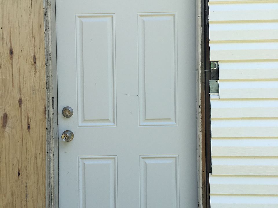 1st image of 14117 Caine Ave