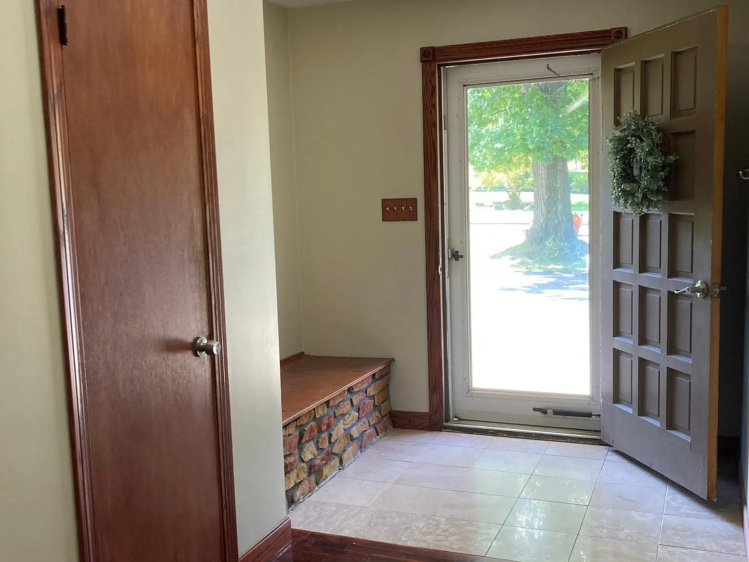 4523 Green Glen Dr — Photo 3