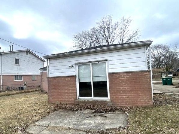 609 Eugene St, Ypsilanti, MI 48198
