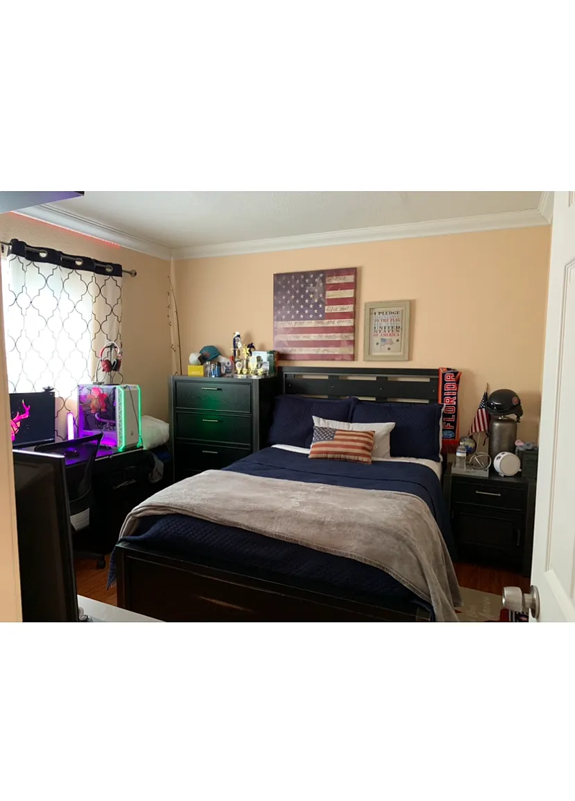 3 bed, 1050 sqft, $2,800 — Photo 2
