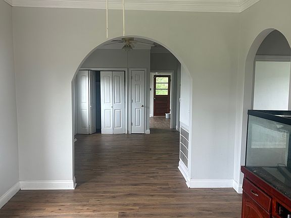 3rd image of 3345 Leger Rd