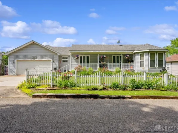 4611 Glen Martin Dr, Dayton, OH 45431