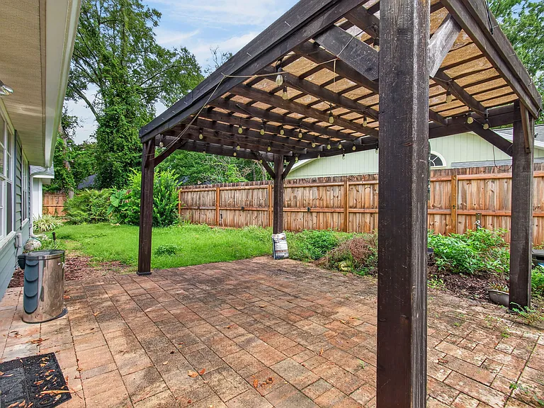 2324 NW 40th Pl — Photo 51