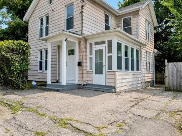 18 Orange Court, Waterbury, CT 06704