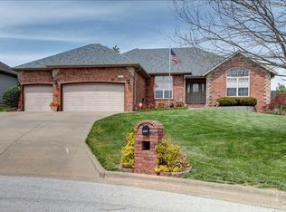 2681 W Arlington St, Springfield, MO 65810