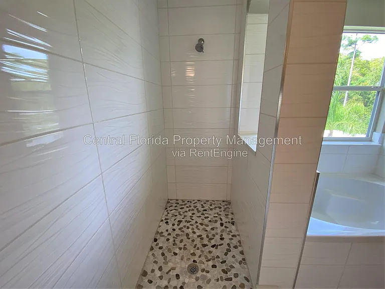4115 Andover Cay Blvd — Photo 23