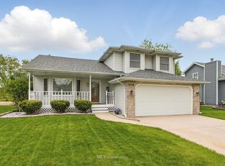 1614 N Autumn Dr, Joliet, IL 60431