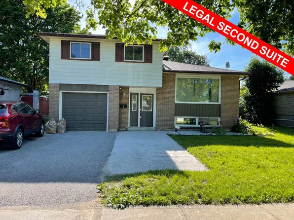30 Thorncrest Rd, Barrie, ON L4N 3P9