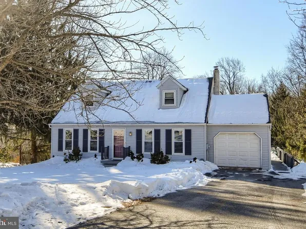 4356 Lotus Ln, Coopersburg, PA 18036