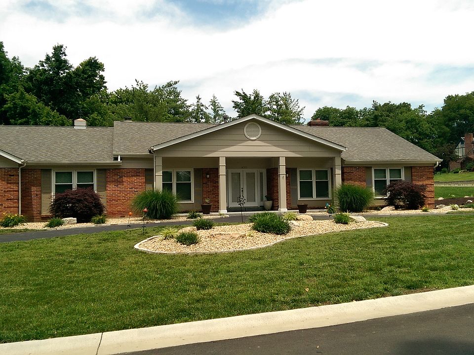 1st image of 639 Pinebrook Dr