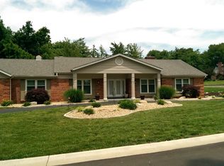 639 Pinebrook Dr, Chesterfield, MO 63017