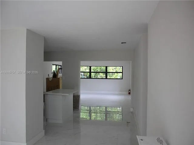 18815 NW 42nd Pl — Photo 3