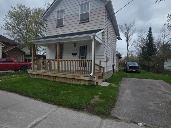 457 Parnell St, Peterborough, ON K9J 4J3