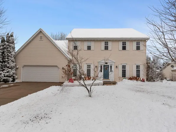 684 West Hickory LANE, Saukville, WI 53080