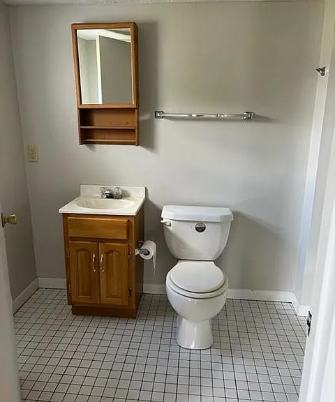 211 E North St #3C — Photo 4