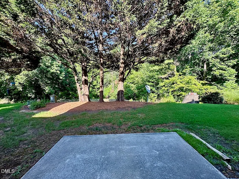 8208 Stone Cellar Dr — Photo 32