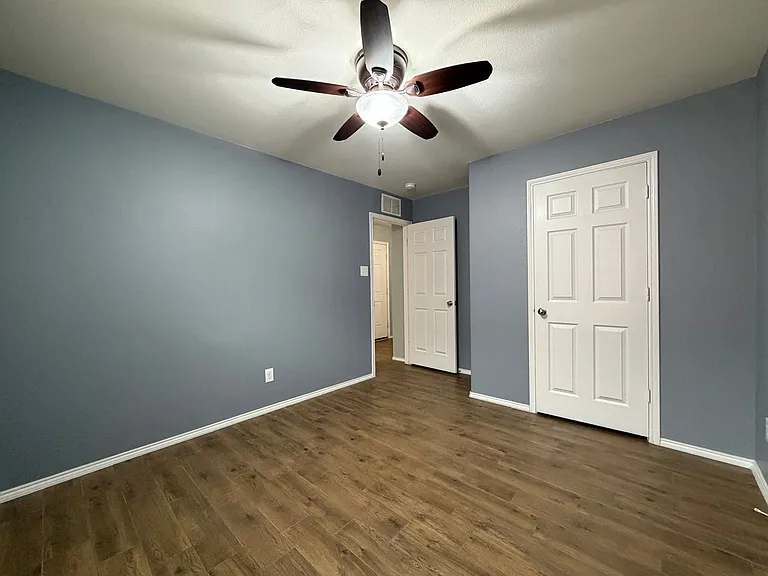 9913 Amosite Dr — Photo 21
