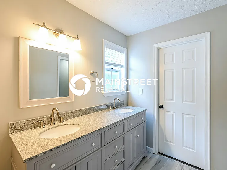 Main Bathroom