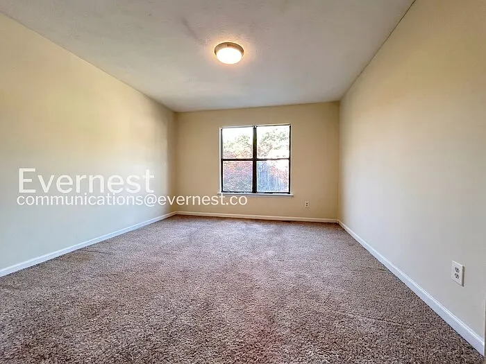 1174 Ridgecrest Ln SE — Photo 12