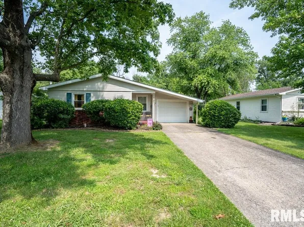 705 S Hadfield St, Marion, IL 62959