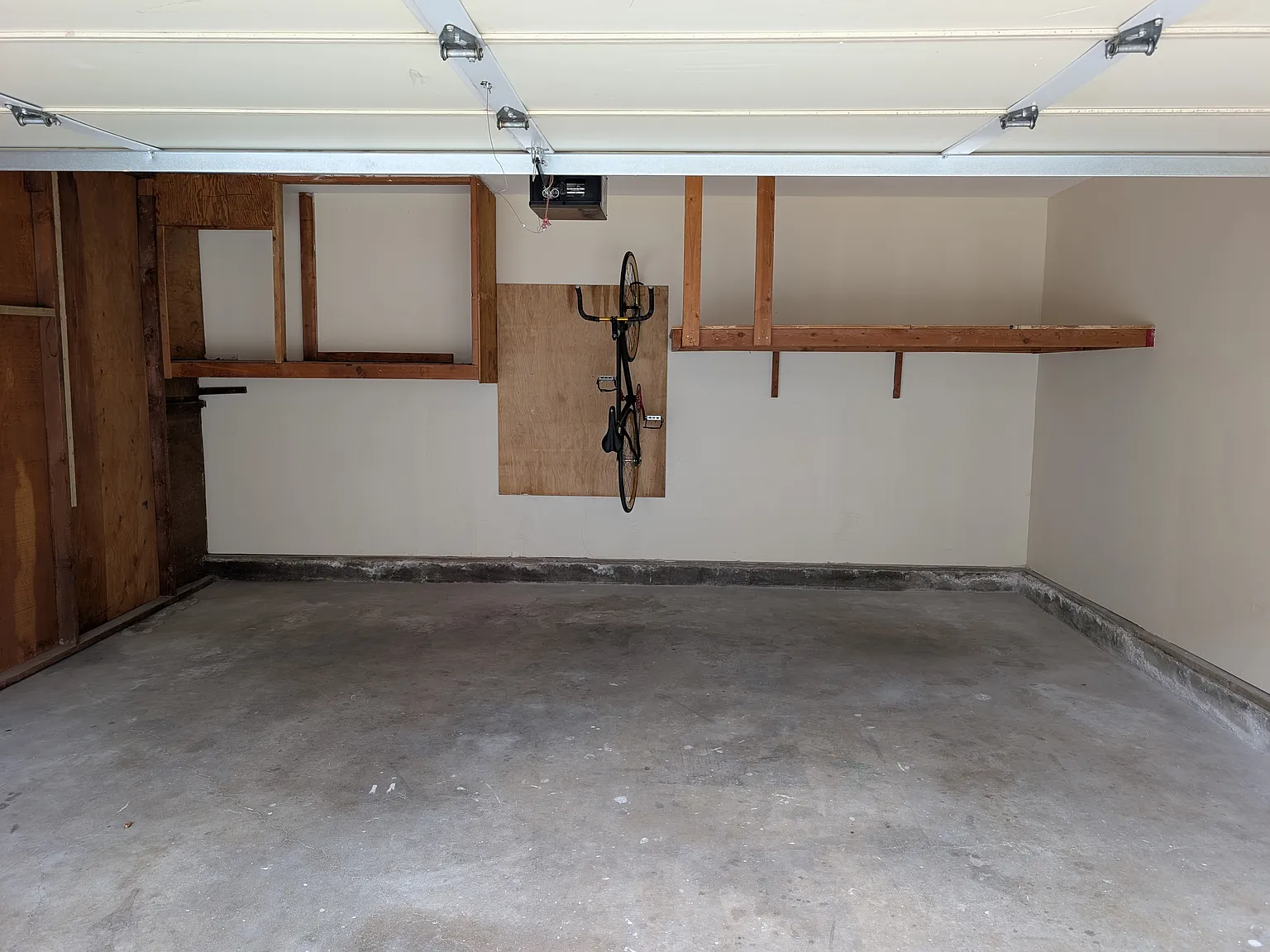 2 bed, 700 sqft, $2,800 — Photo 2