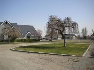 1119 Stoops Ln, Bakersfield, CA 93307