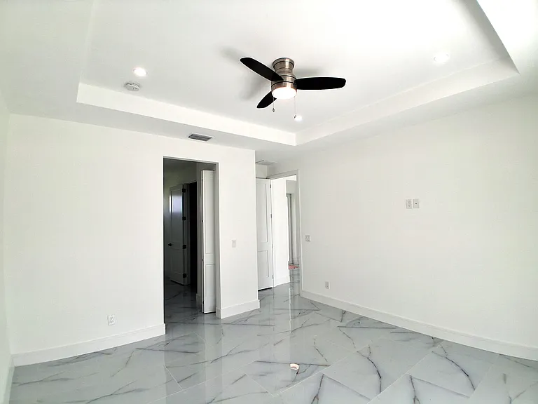 1523 NE 19th Ave — Photo 10