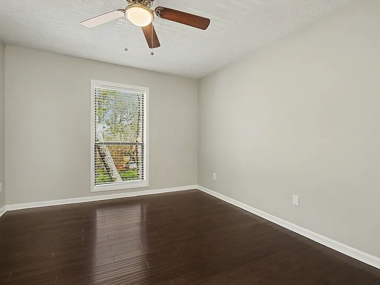 918 Dunbar Dr — Photo 8
