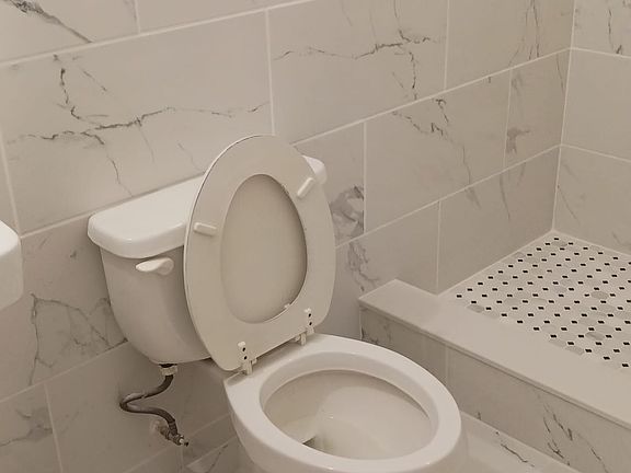 4th image of 8019 N Ola Ave #1