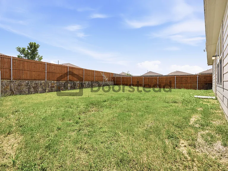 771 Bayonet St — Photo 26