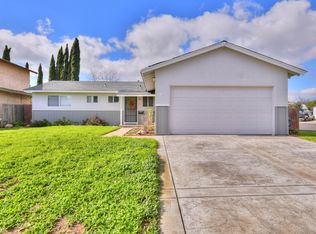 9342 Lujan Dr, Elk Grove, CA 95624