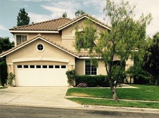 818 Allegre Dr, Corona, CA 92879