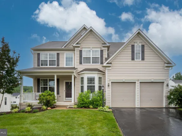 8 Tenola Ct, Fredericksburg, VA 22405