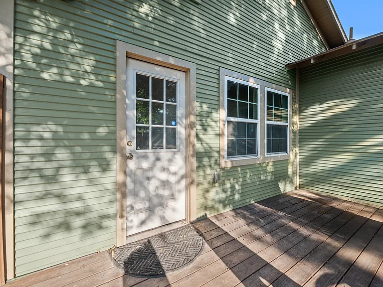 807 Hollywood Ave — Photo 29
