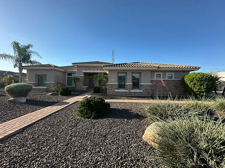 10024 W Jj Ranch Rd — Photo 3