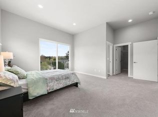 4736 25th Ave SW, Seattle, WA 98106