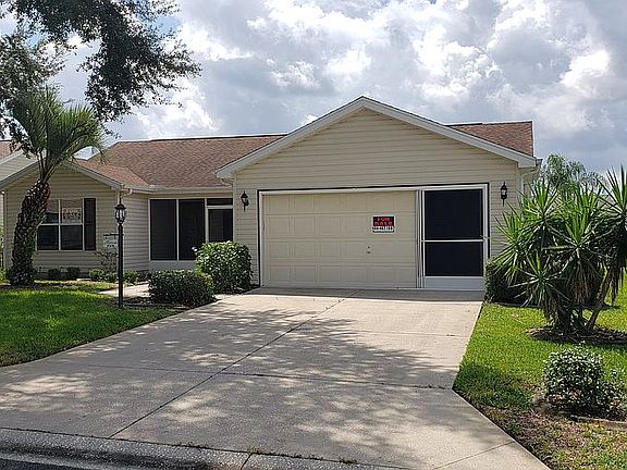 3rd image of 715 Palma Dr
