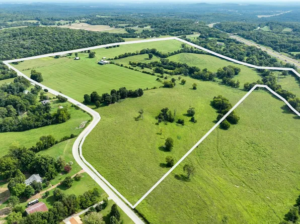 5279 Murfreesboro Rd, College Grove, TN 37046