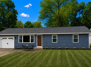 705 E Douglas St, Saint Joseph, IL 61873