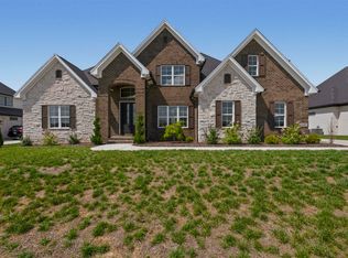 3267 Upper Gable Dr, Bowling Green, KY 42101