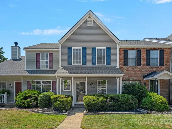 8228 Golf Ridge Dr, Charlotte, NC 28277