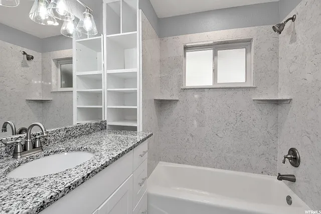 2849 Liberty Ave — Photo 3