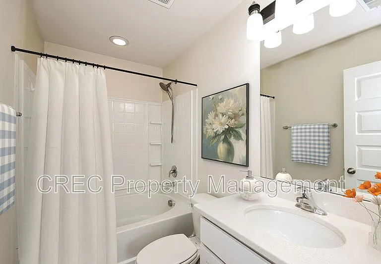 7811 Park Gate Dr — Photo 16