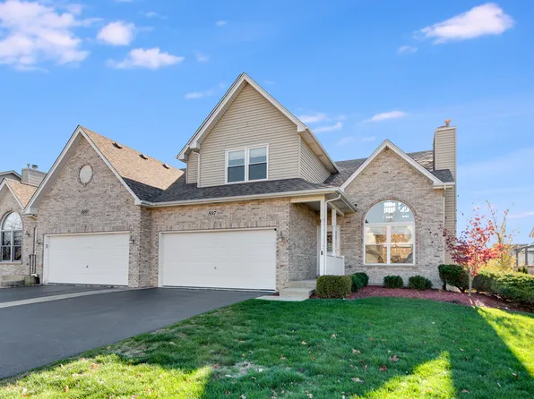 597 Sudbury Cir, Oswego, IL 60543