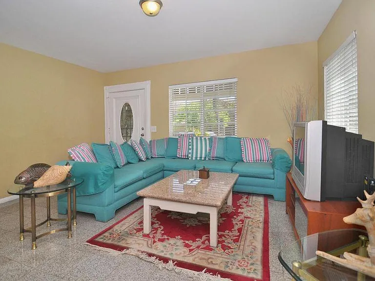 389 E Ashtabula St — Photo 5