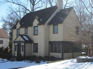 7 Seton Rd, Larchmont, NY 10538