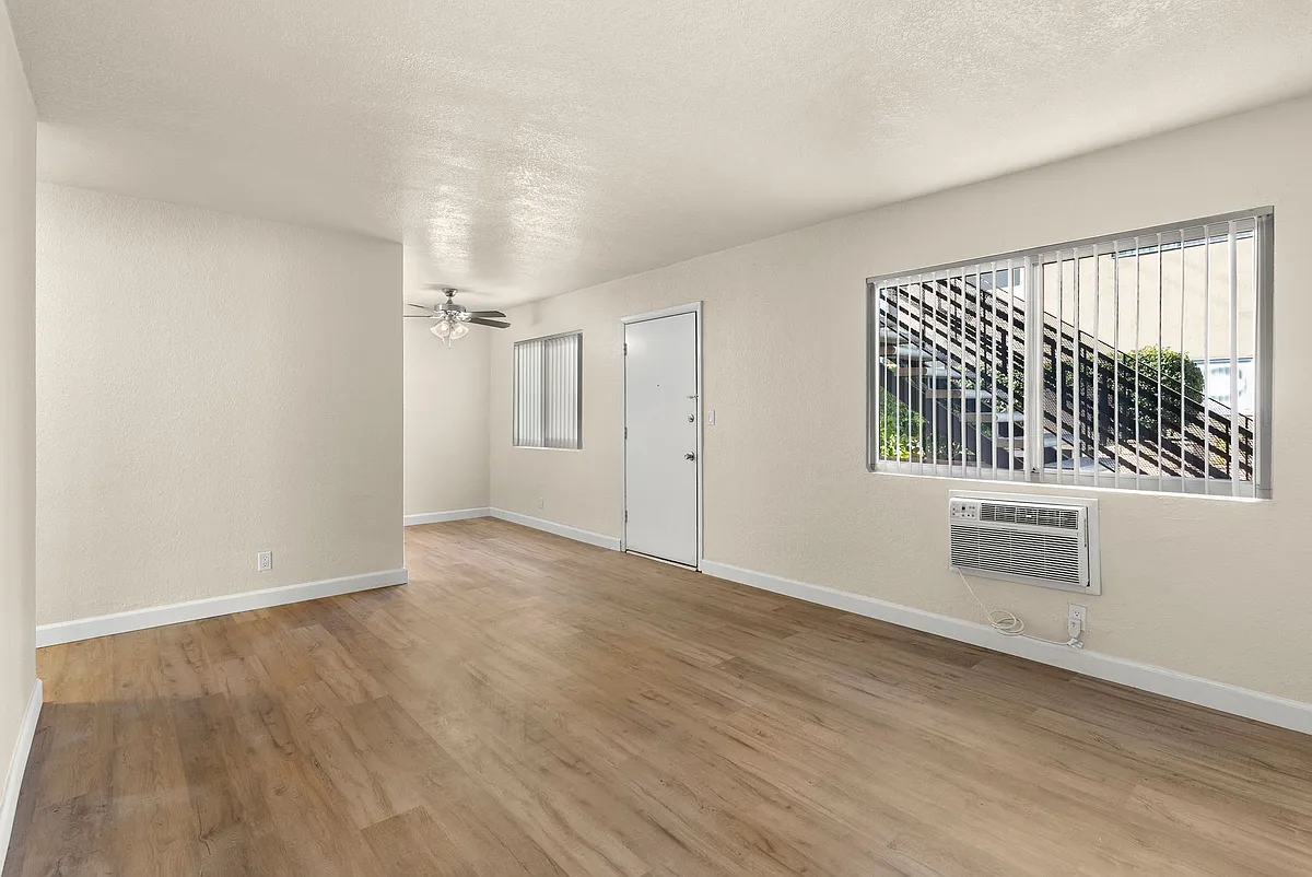 Building Photo - Briarwood Apartments - Riverside, CA